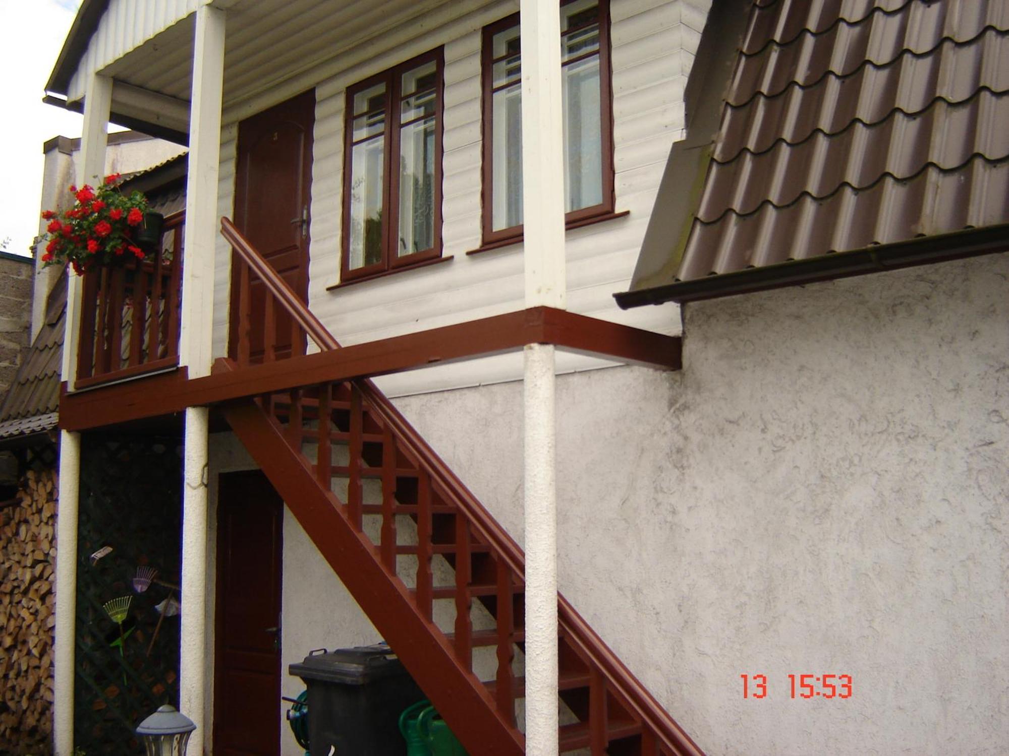 Hotel Viesu Nams Mezu 13 Ventspils Exterior foto